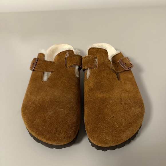 Birkenstock Shoes - Birkenstock Boston Shearling Clogs in Mink | Size 39